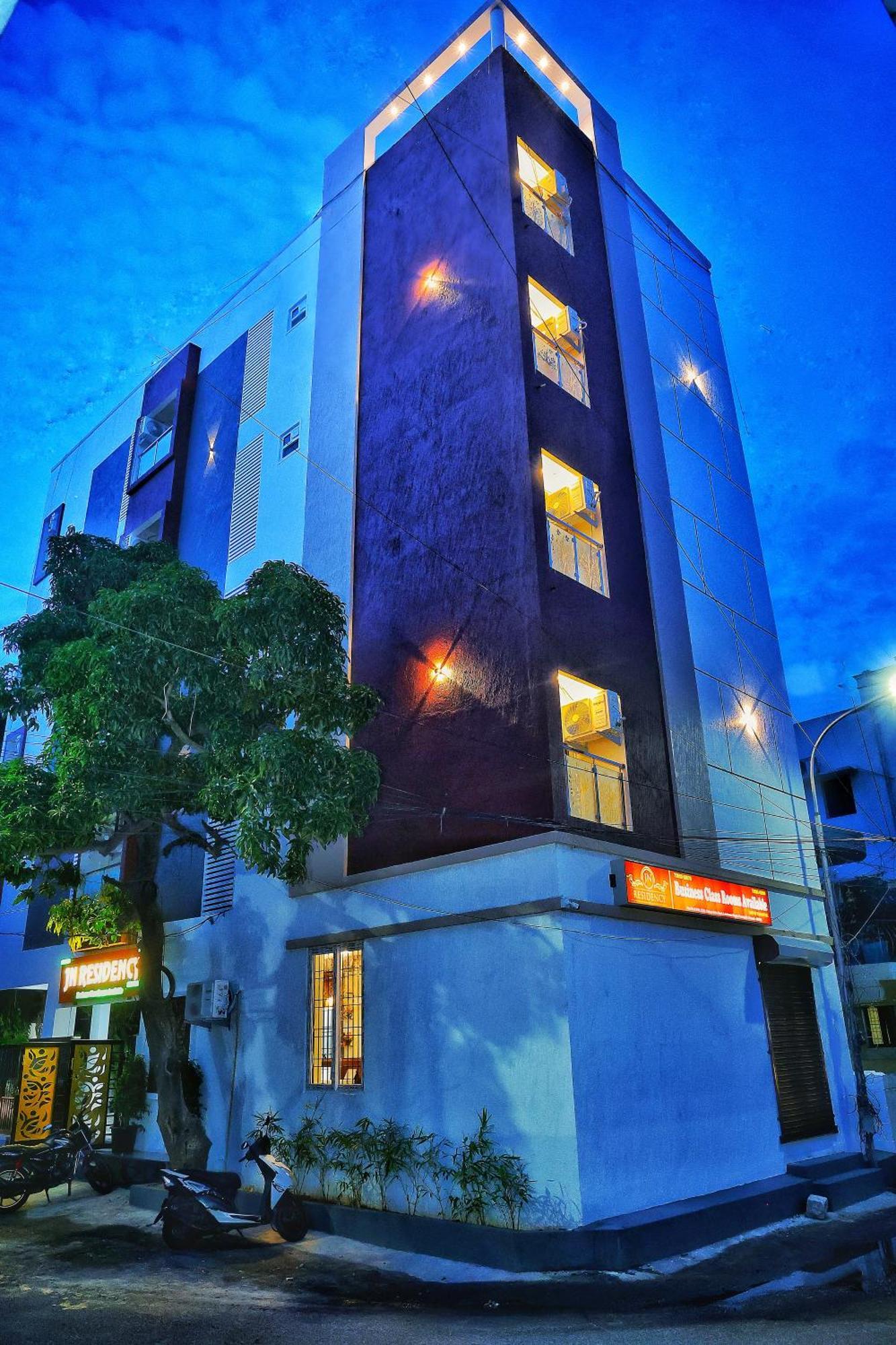 Bed and Breakfast Jn Residency Perungudi Ченнаи Экстерьер фото